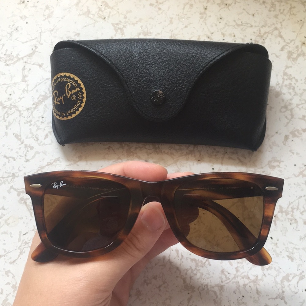 Ray-ban light tortoise wayfarers